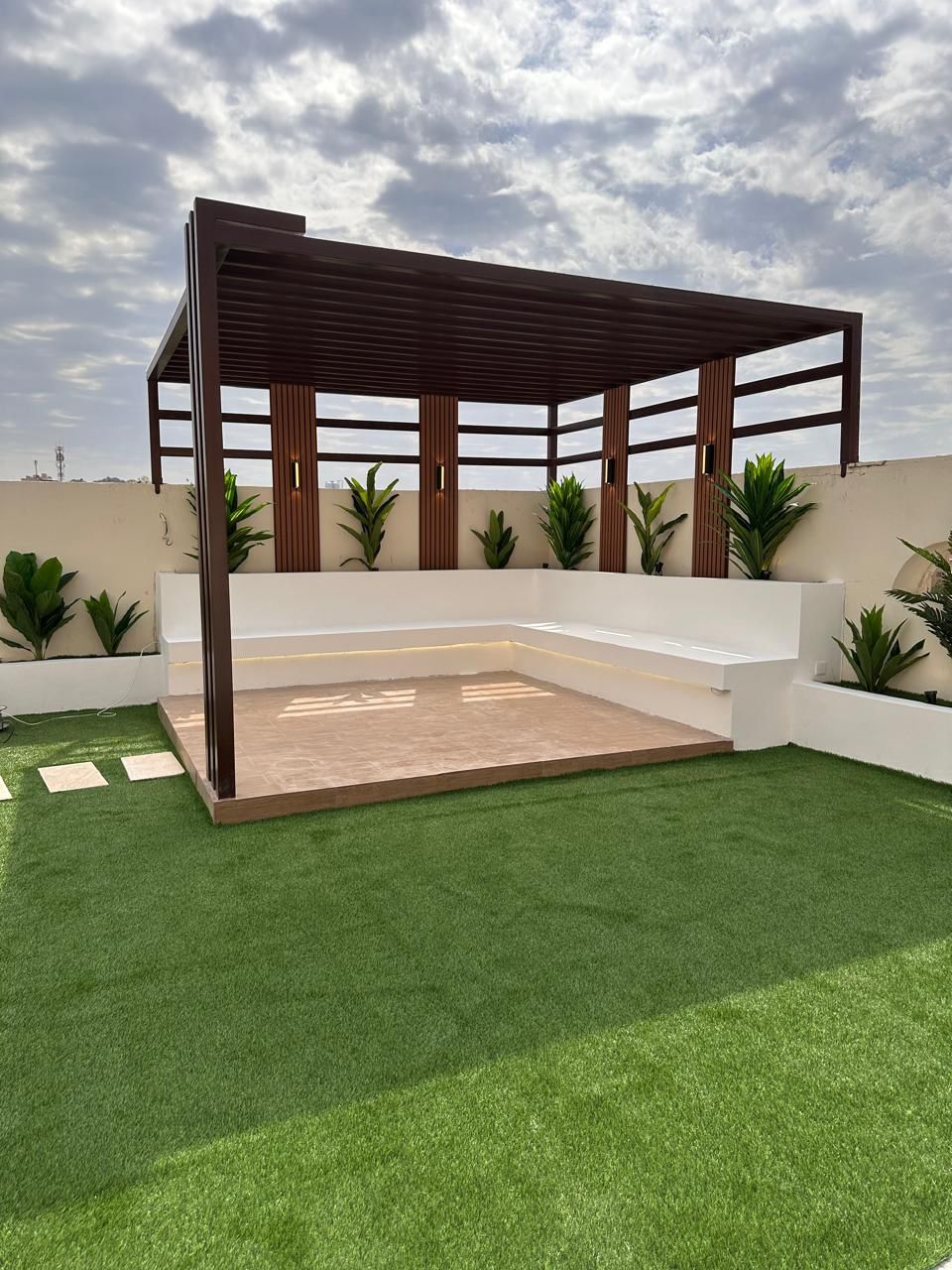 المظلات المنزلية