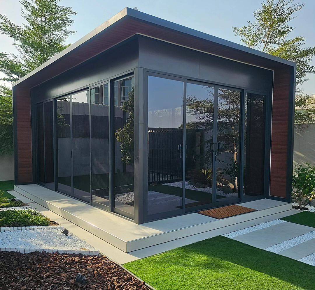 البيوت الزجاجية